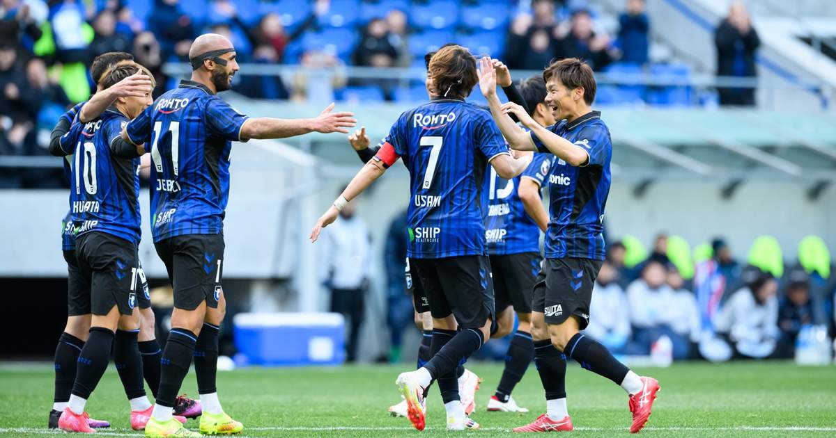 官方：31岁的前法国国脚右后卫杜布瓦退役